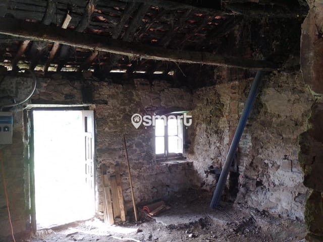 Villa til salg i Salas - € 88.000 (Ref: 9428792)