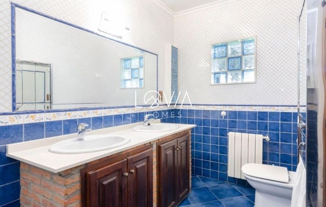 5 bedroom Villa for sale in Corvera de Asturias - € 549,900 (Ref: 9471010)