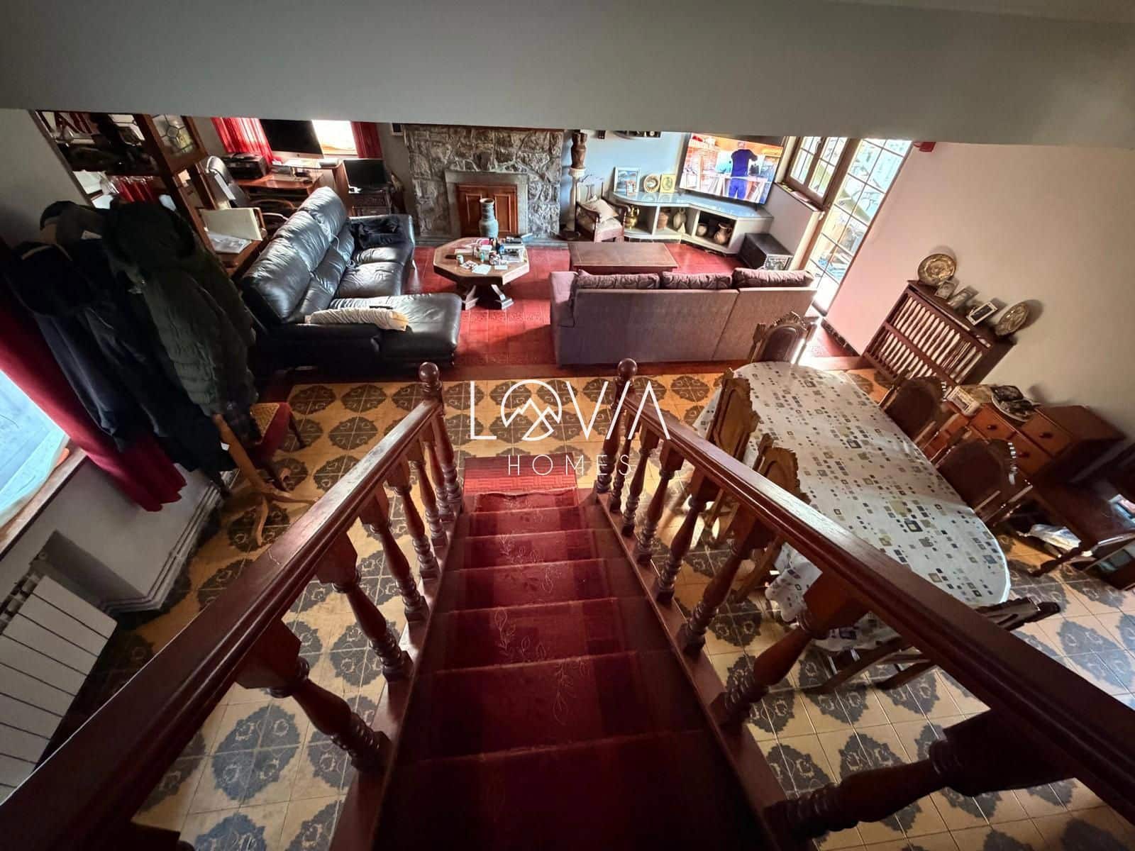 5 bedroom Villa for sale in Corvera de Asturias with garage - € 549,900 (Ref: 9471010)