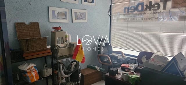 Commercieel te koop in Oviedo - € 155.000 (Ref: 9471011)