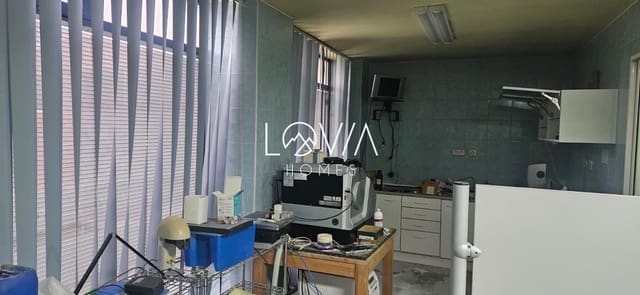 Commercieel te koop in Oviedo - € 155.000 (Ref: 9471011)