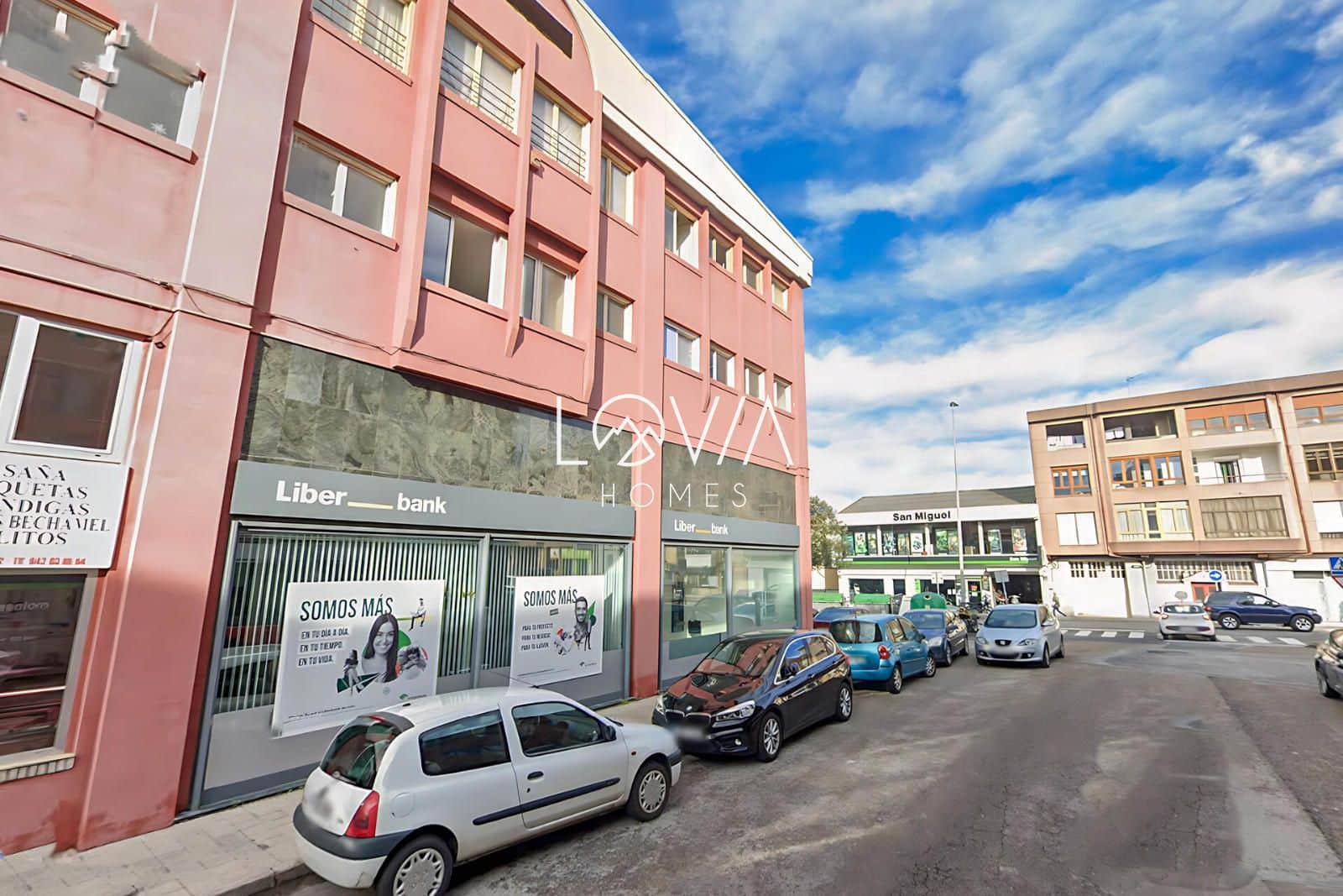 Commercial for sale in Santander - € 437,000 (Ref: 9541844)