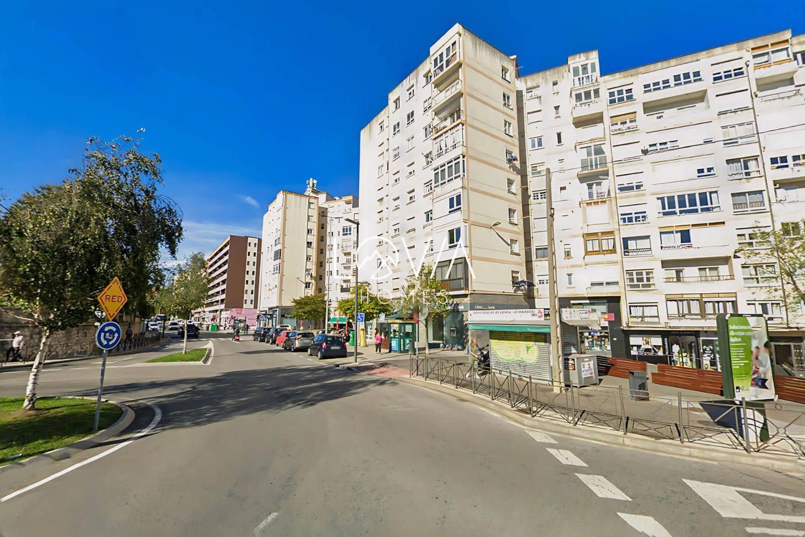 Erhverv til salg i Santander - € 353.000 (Ref: 9541846)