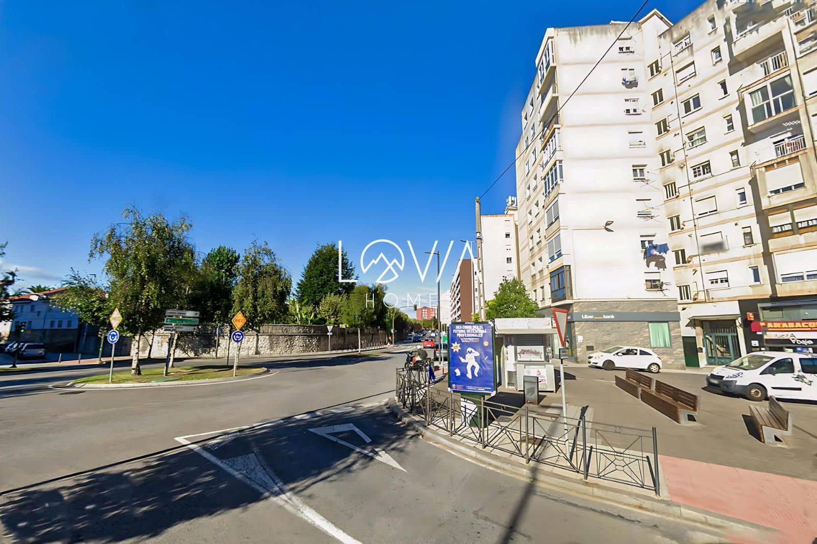 Erhverv til salg i Santander - € 353.000 (Ref: 9541846)