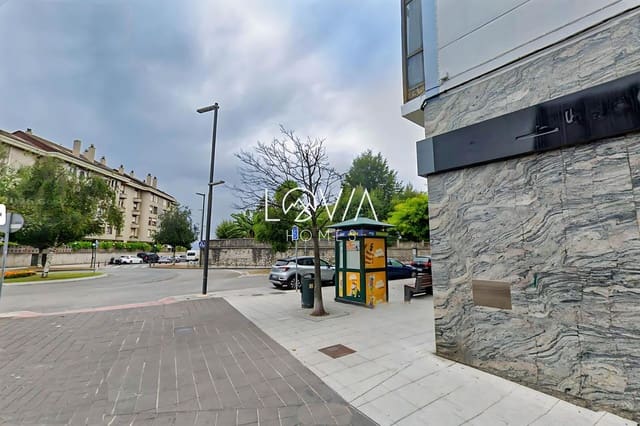 Erhverv til salg i Santander - € 353.000 (Ref: 9541846)