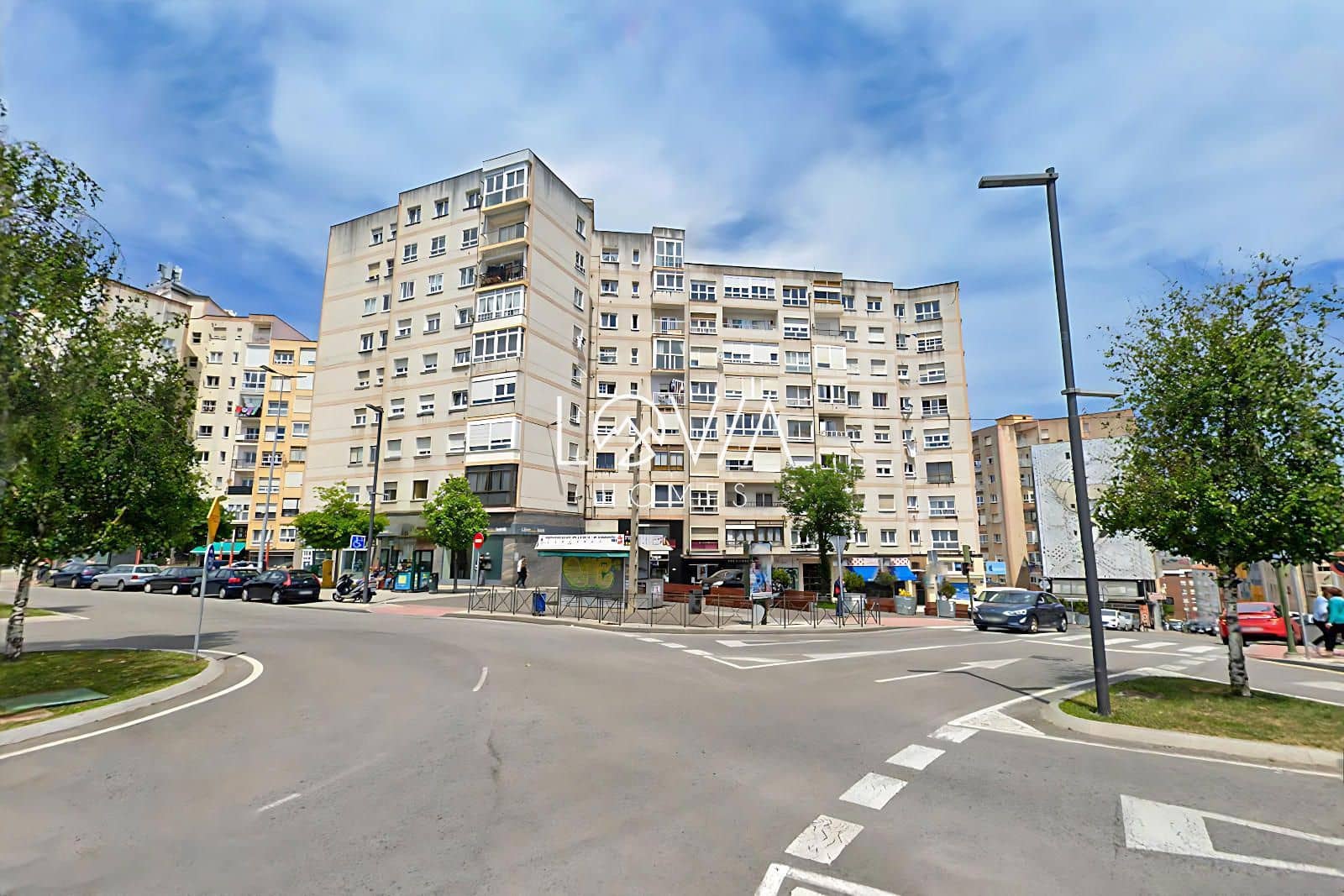 Erhverv til salg i Santander - € 353.000 (Ref: 9541846)