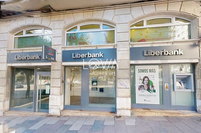 Erhverv til salg i Santander - € 817.200 (Ref: 9541849)