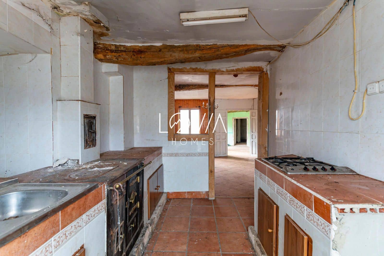 Townhouse for sale in Hermandad de Campoo de Suso - € 45,000 (Ref: 9541850)