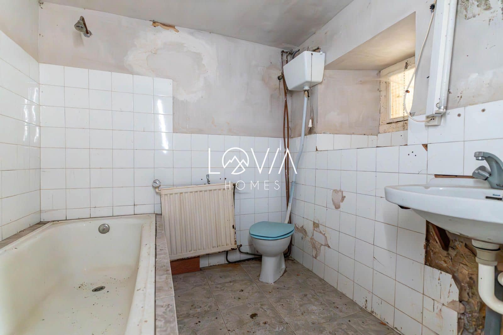 Townhouse for sale in Hermandad de Campoo de Suso - € 45,000 (Ref: 9541850)