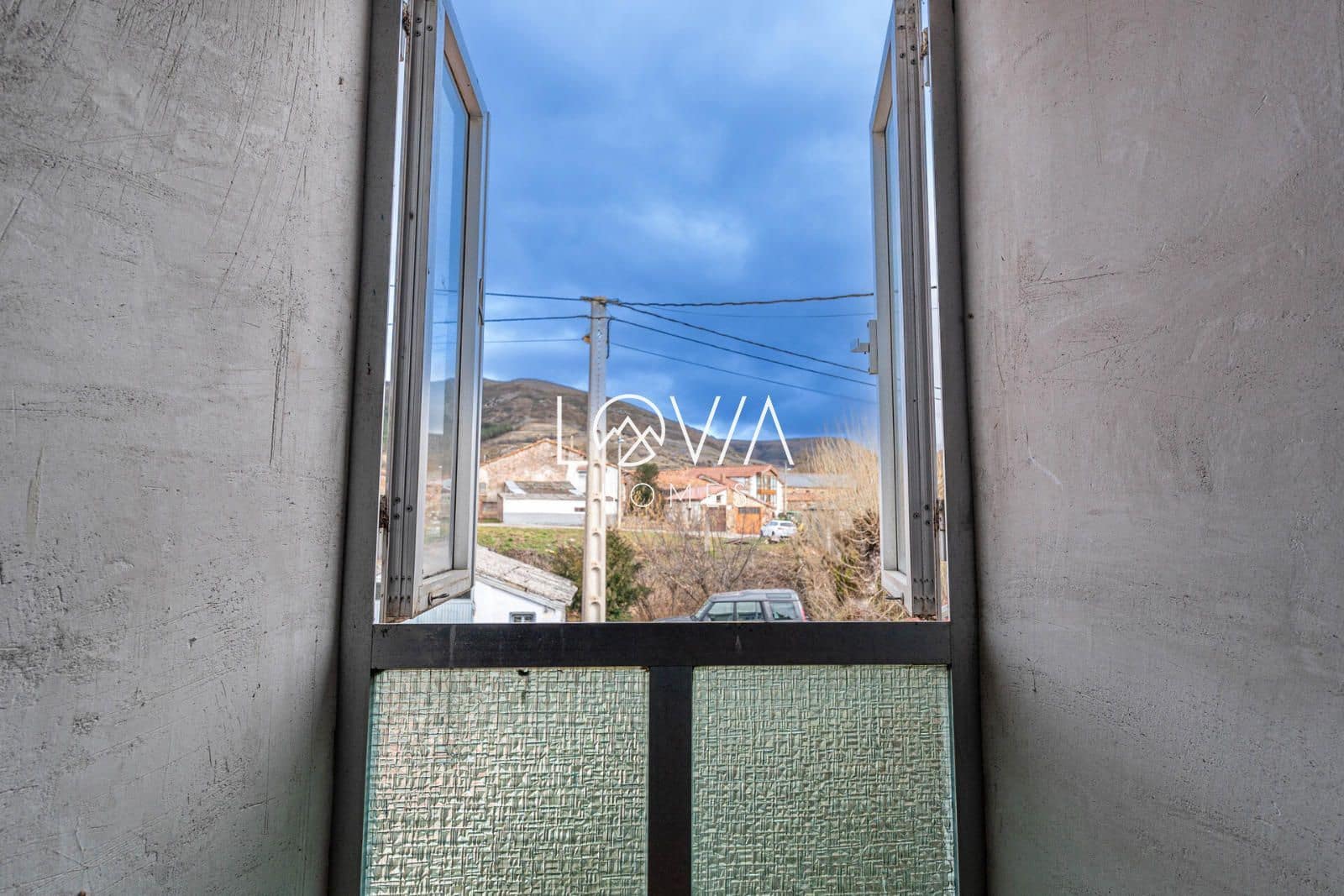 Townhouse for sale in Hermandad de Campoo de Suso - € 45,000 (Ref: 9541850)