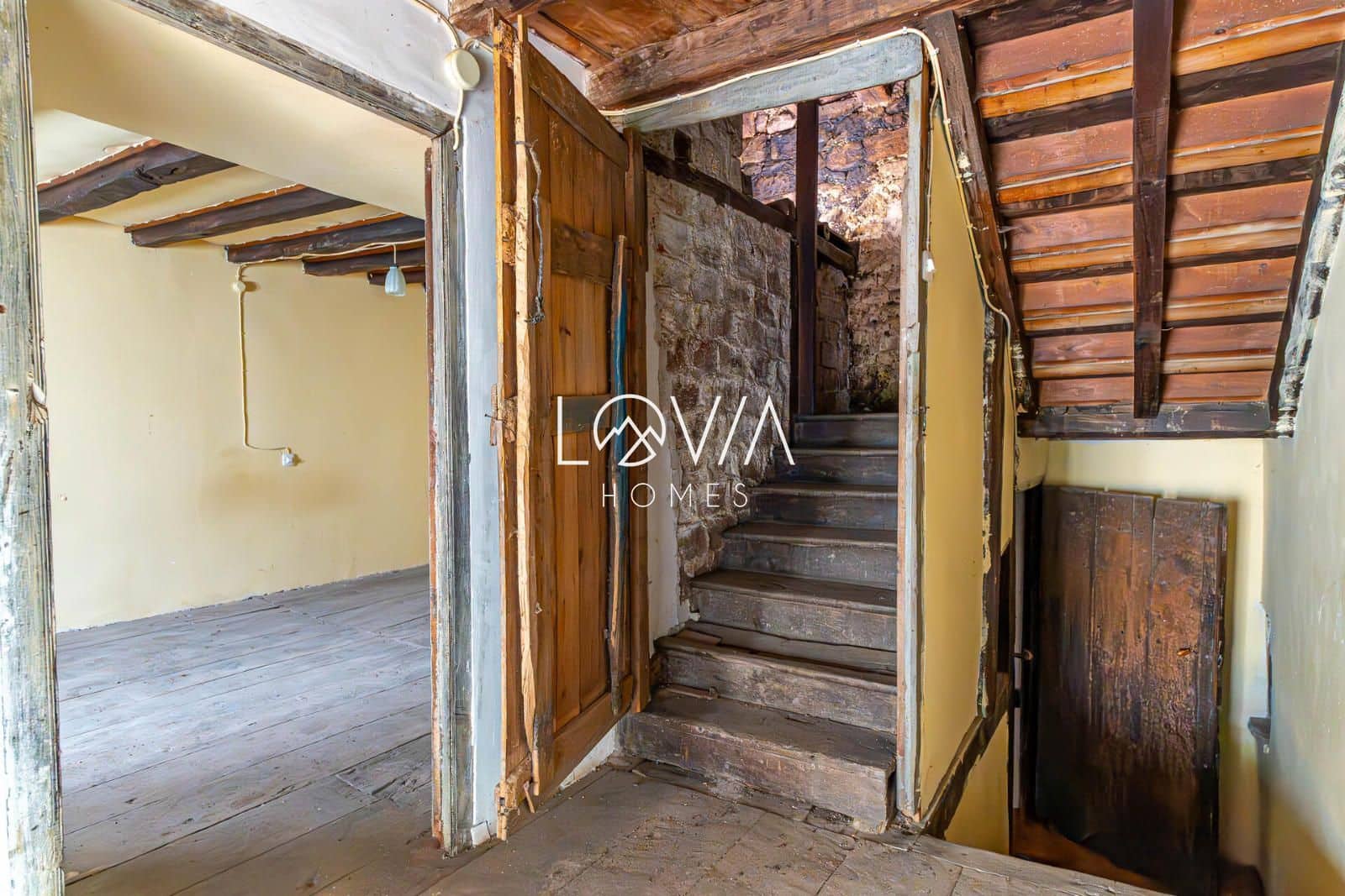 Townhouse for sale in Hermandad de Campoo de Suso - € 45,000 (Ref: 9541850)