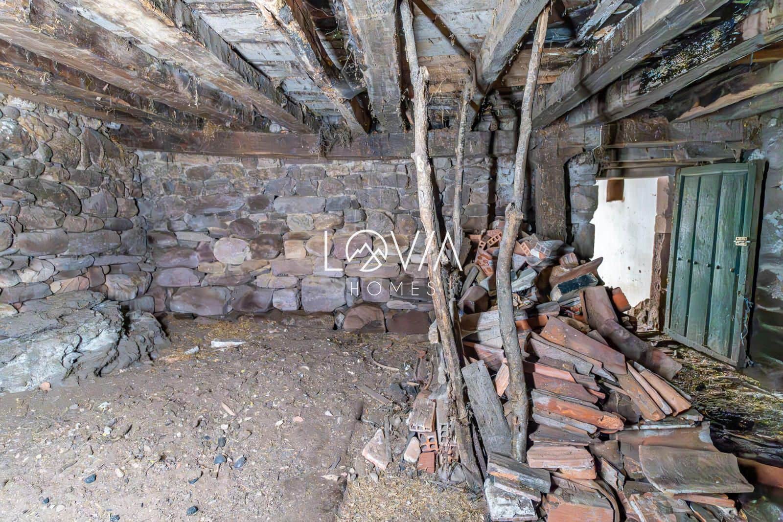 Townhouse for sale in Hermandad de Campoo de Suso - € 45,000 (Ref: 9541850)