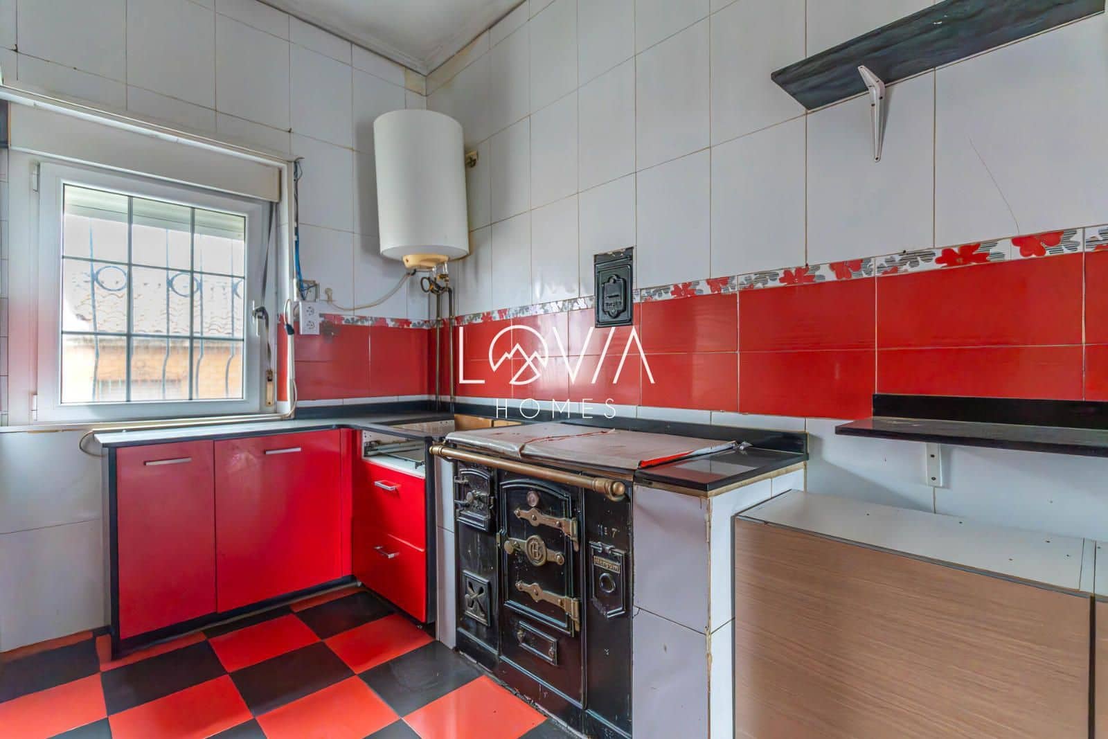 Hus til salgs i Santander - € 145 000 (Ref: 9541853)