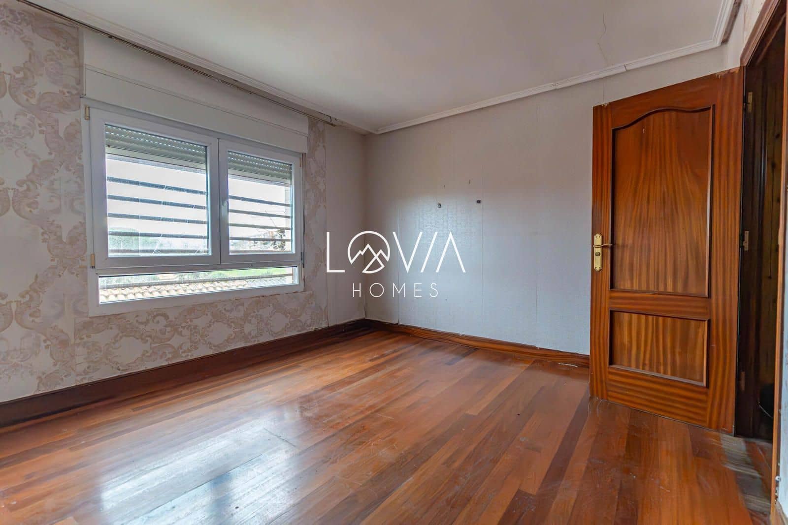 Hus til salgs i Santander - € 145 000 (Ref: 9541853)