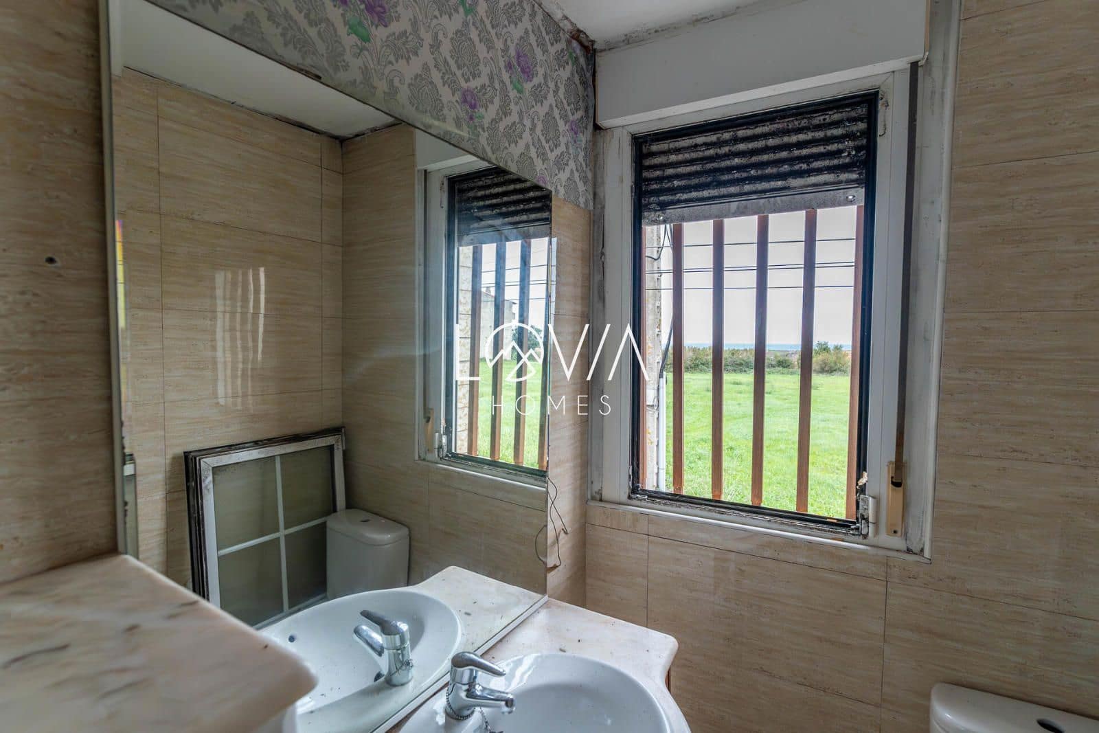 Hus til salgs i Santander - € 145 000 (Ref: 9541853)