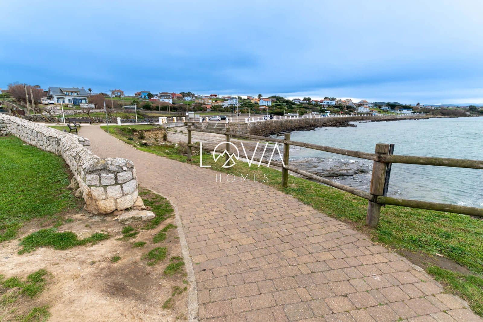 Hus til salgs i Santander - € 145 000 (Ref: 9541853)