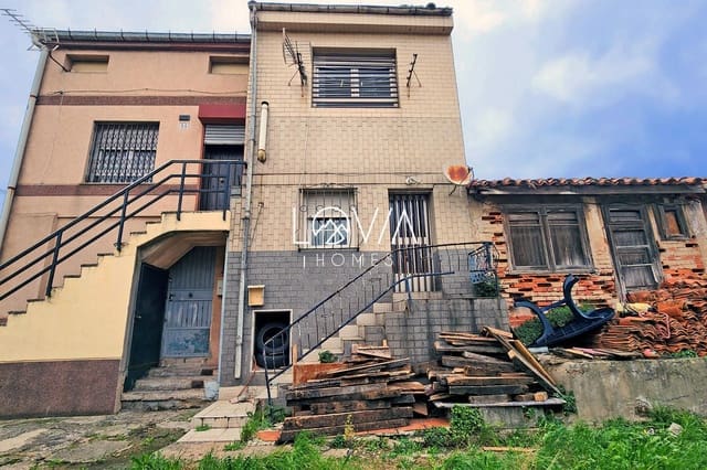 Hus til salgs i Santander - € 145 000 (Ref: 9541853)