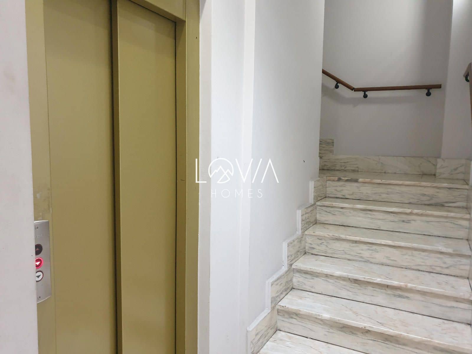 2 soverom Penthouse til salgs i Salas - € 69 900 (Ref: 9541854)