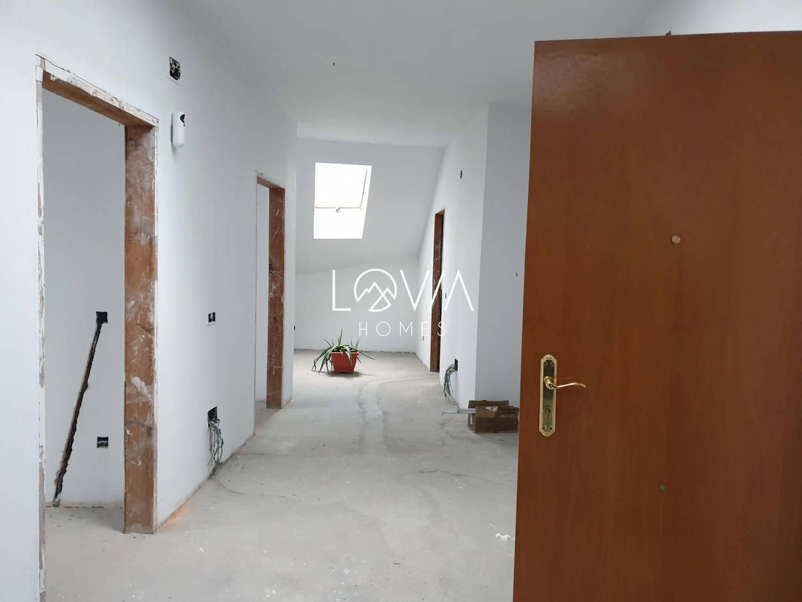 2 soverom Penthouse til salgs i Salas - € 69 900 (Ref: 9541854)