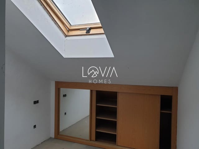 2 soverom Penthouse til salgs i Salas - € 69 900 (Ref: 9541854)