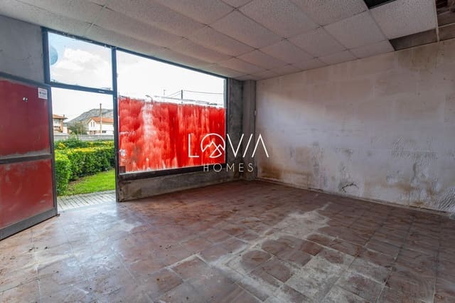 Local Commercial à vendre à Los Corrales de Buelna - 19 000 € (Ref: 9541857)