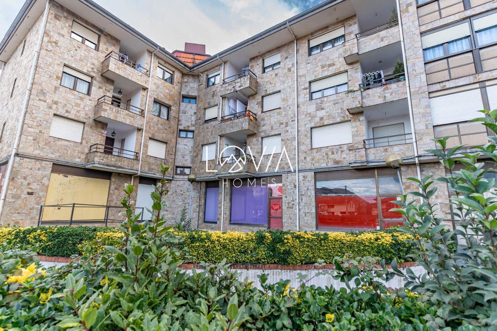 Local Commercial à vendre à Los Corrales de Buelna - 19 000 € (Ref: 9541857)