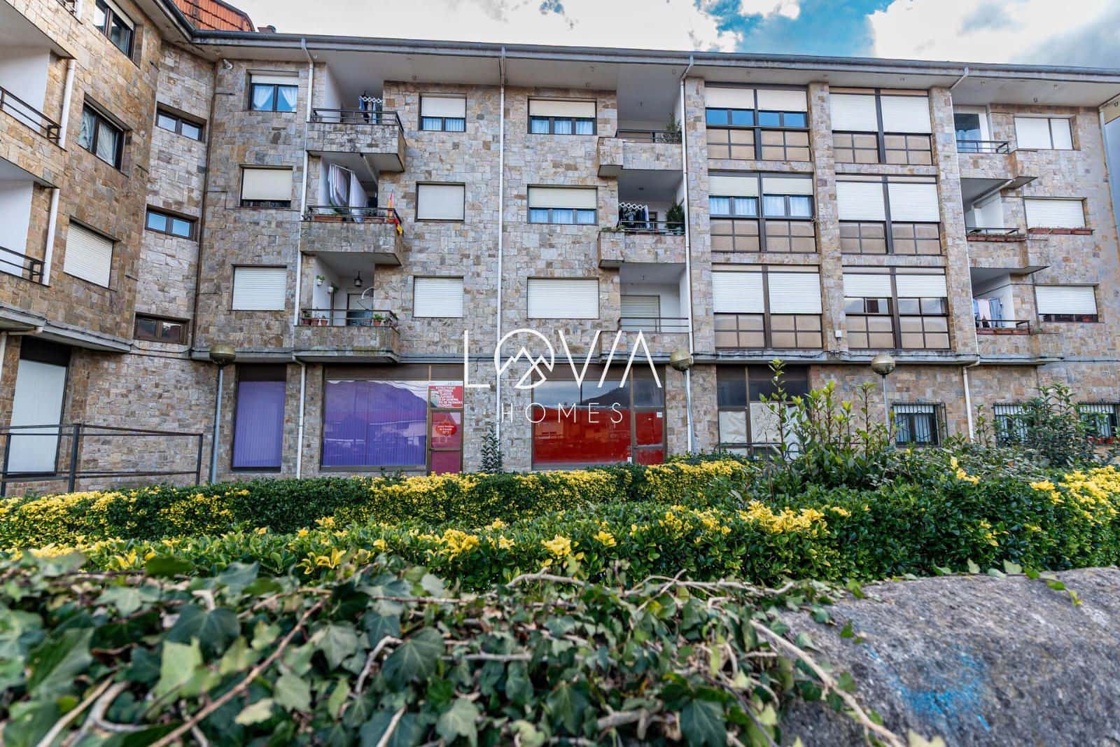 Local Commercial à vendre à Los Corrales de Buelna - 19 000 € (Ref: 9541857)