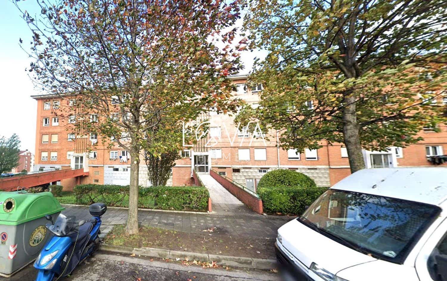 3 soveværelse Lejlighed til salg i Santander - € 90.000 (Ref: 9542006)