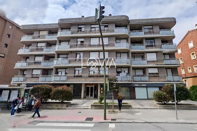 Erhverv til salg i Santander - € 329.300 (Ref: 9552593)