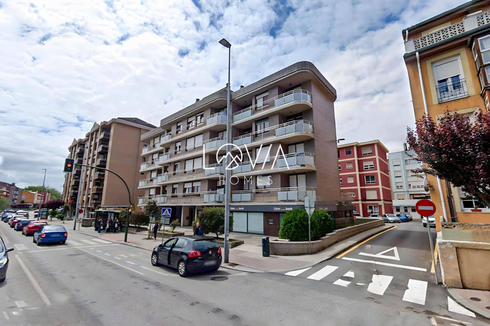 Erhverv til salg i Santander - € 329.300 (Ref: 9552593)