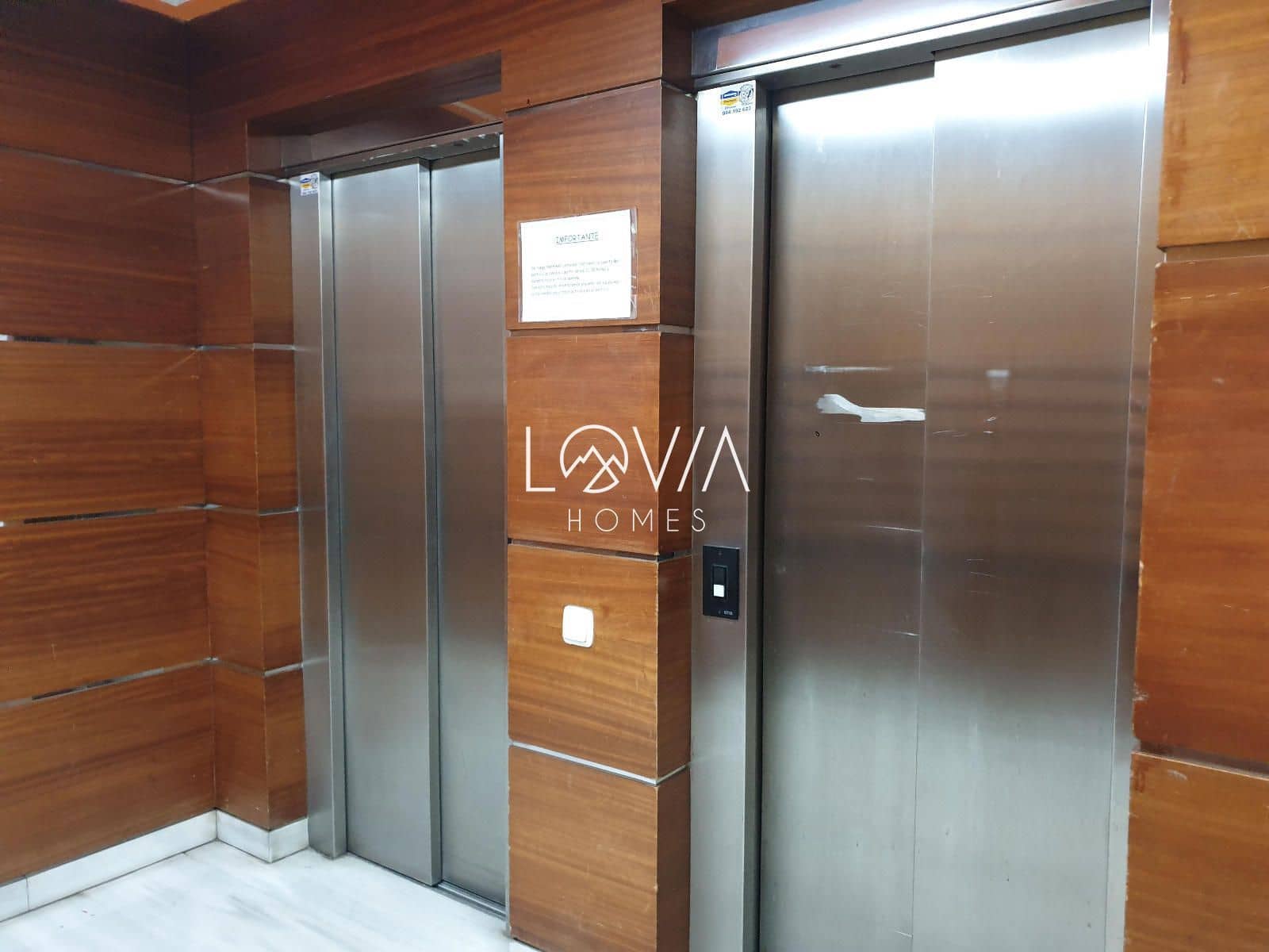 Commercieel te koop in Gijon - € 700.400 (Ref: 9565612)