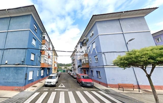 3 slaapkamer Flat te koop in Torrelavega - € 75.000 (Ref: 9580070)