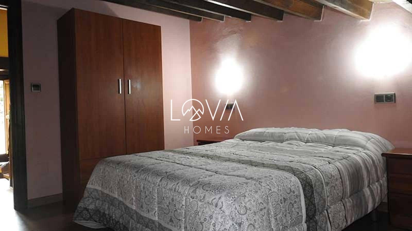 Chalet de 4 habitaciones en Onís en venta con garaje - 179.000 € (Ref: 9598347)