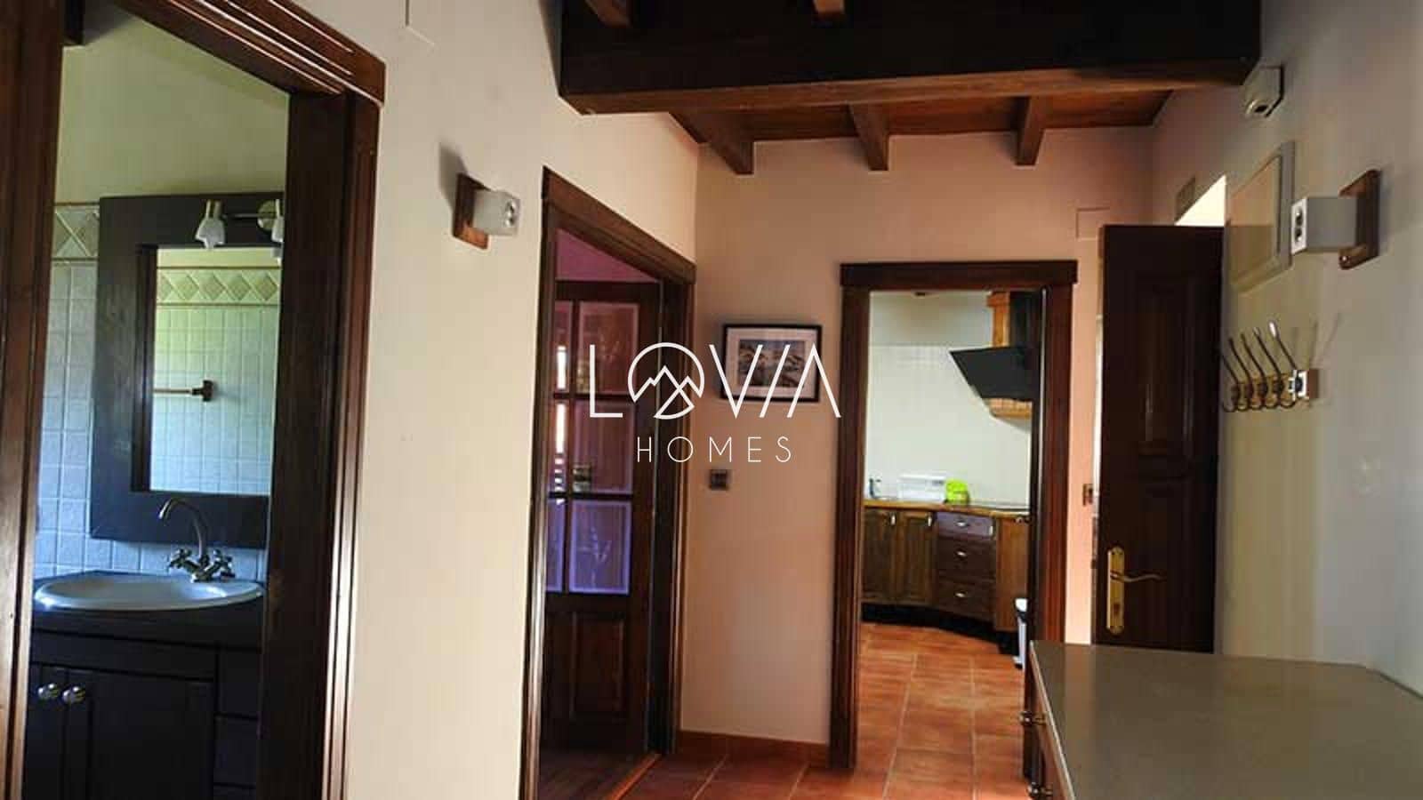 Chalet de 4 habitaciones en Onís en venta con garaje - 179.000 € (Ref: 9598347)