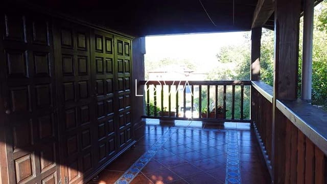 Chalet de 4 habitaciones en Onís en venta con garaje - 179.000 € (Ref: 9598347)