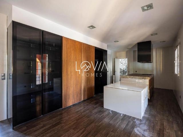 4 chambre Villa/Maison à vendre à Villaviciosa de Odón avec piscine - 1 300 000 € (Ref: 9610198)