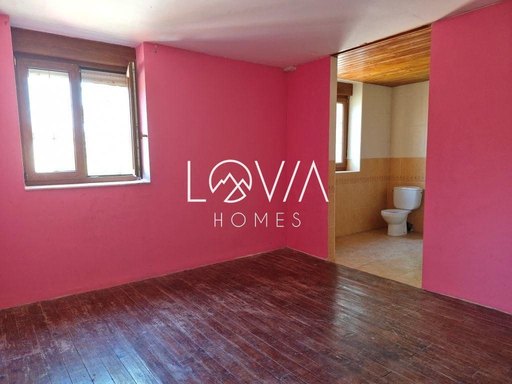 5 bedroom Townhouse for sale in Ribamontan al Monte - € 139,000 (Ref: 9610349)