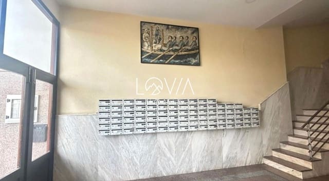 3 bedroom Flat for sale in Santoña - € 87,000 (Ref: 9618601)