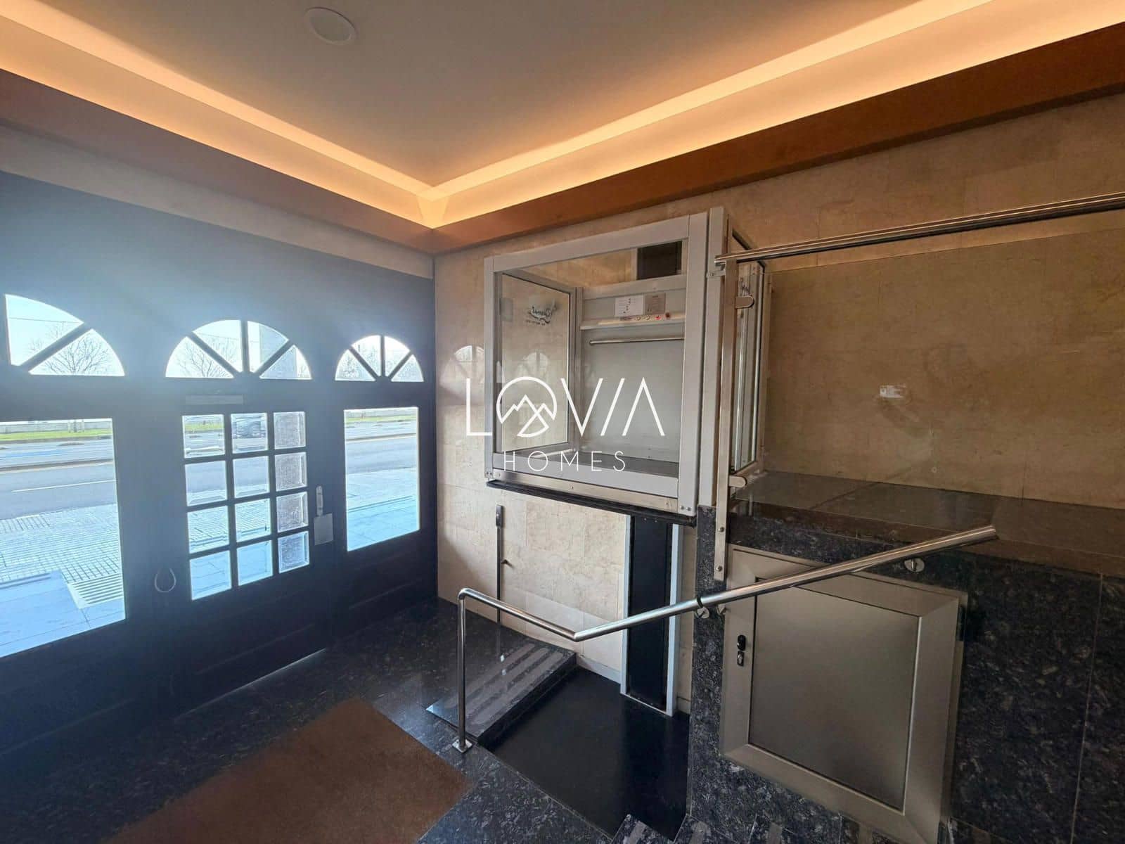 Piso de 4 habitaciones en Gijón en venta - 650.000 € (Ref: 9628155)