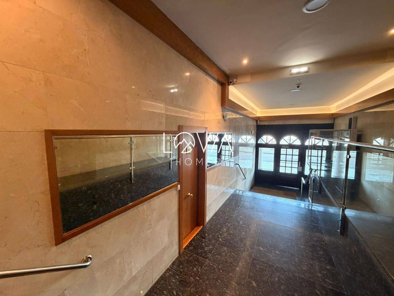 Piso de 4 habitaciones en Gijón en venta - 650.000 € (Ref: 9628155)