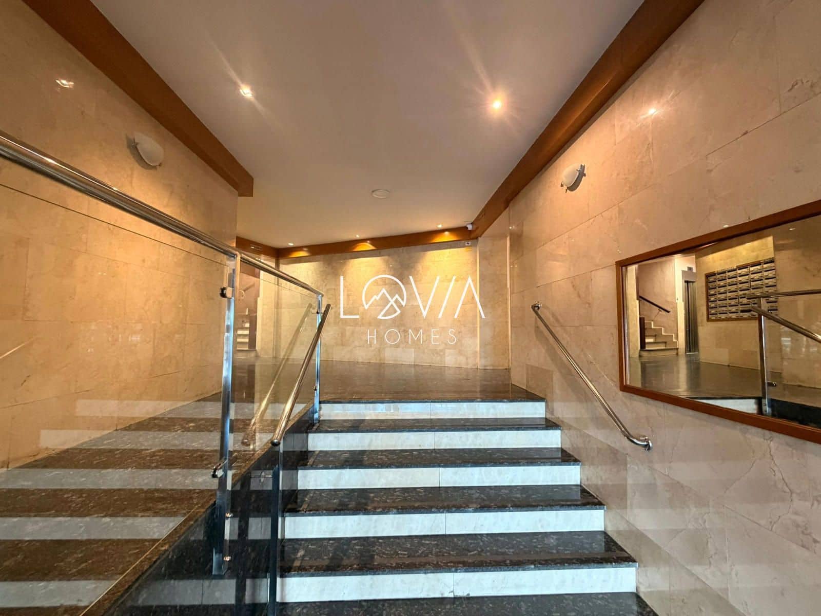 Piso de 4 habitaciones en Gijón en venta - 650.000 € (Ref: 9628155)