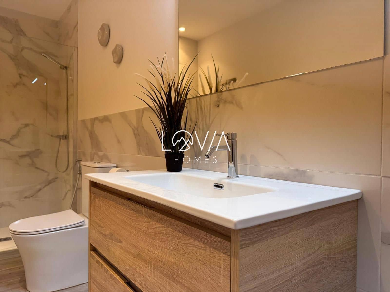 Piso de 4 habitaciones en Gijón en venta - 650.000 € (Ref: 9628155)