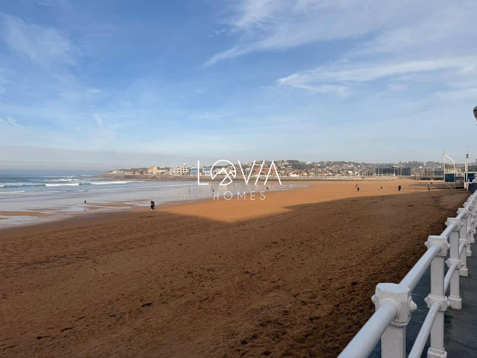 Piso de 4 habitaciones en Gijón en venta - 650.000 € (Ref: 9628155)