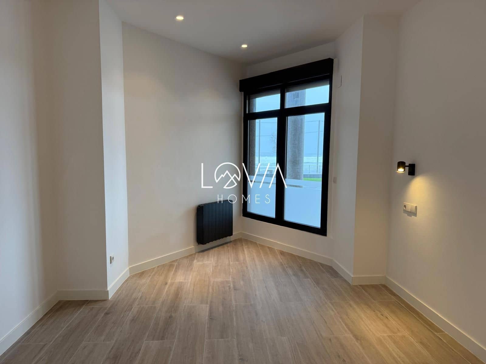 Piso de 4 habitaciones en Gijón en venta - 650.000 € (Ref: 9628155)