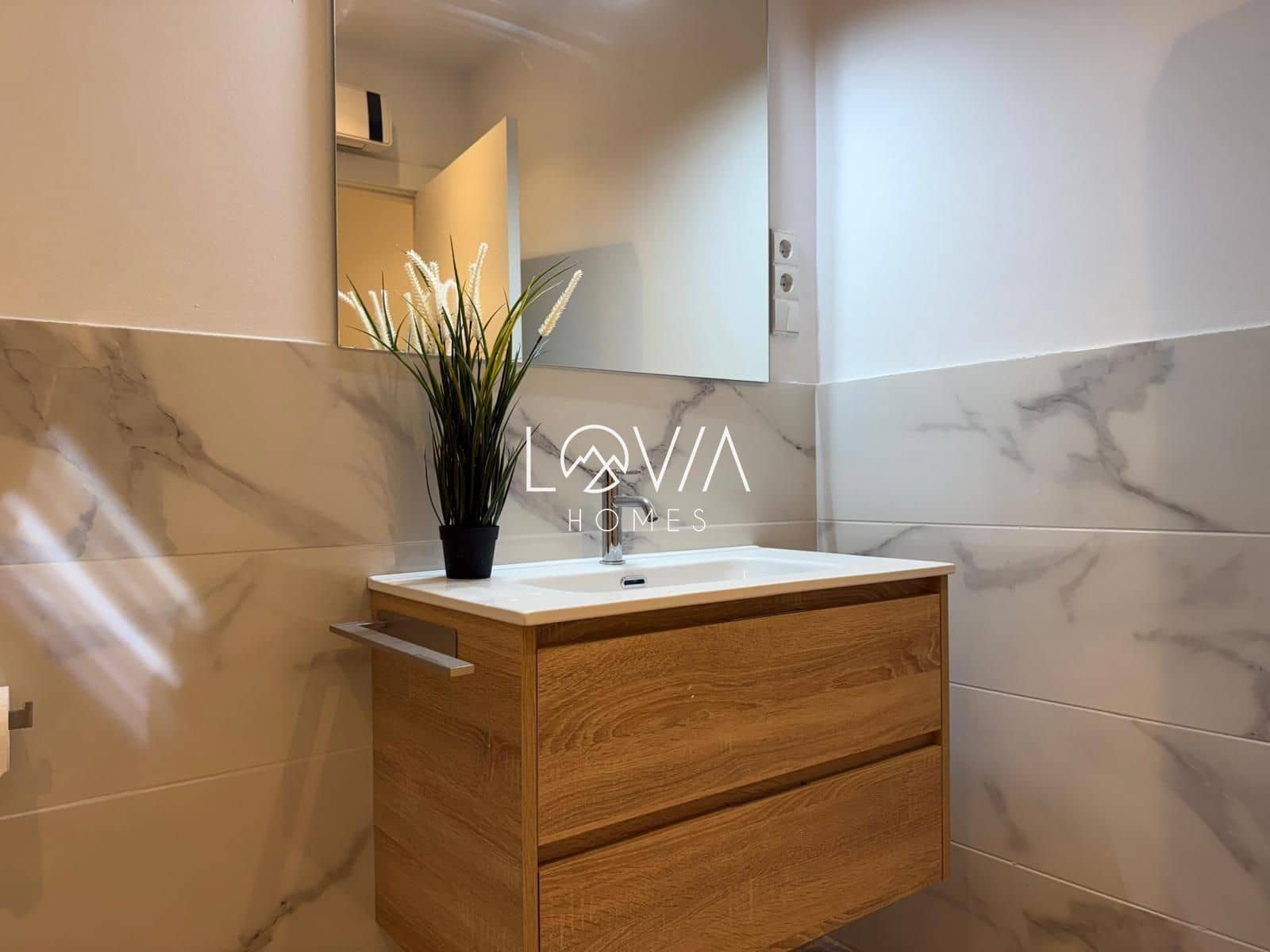 Piso de 4 habitaciones en Gijón en venta - 650.000 € (Ref: 9628155)