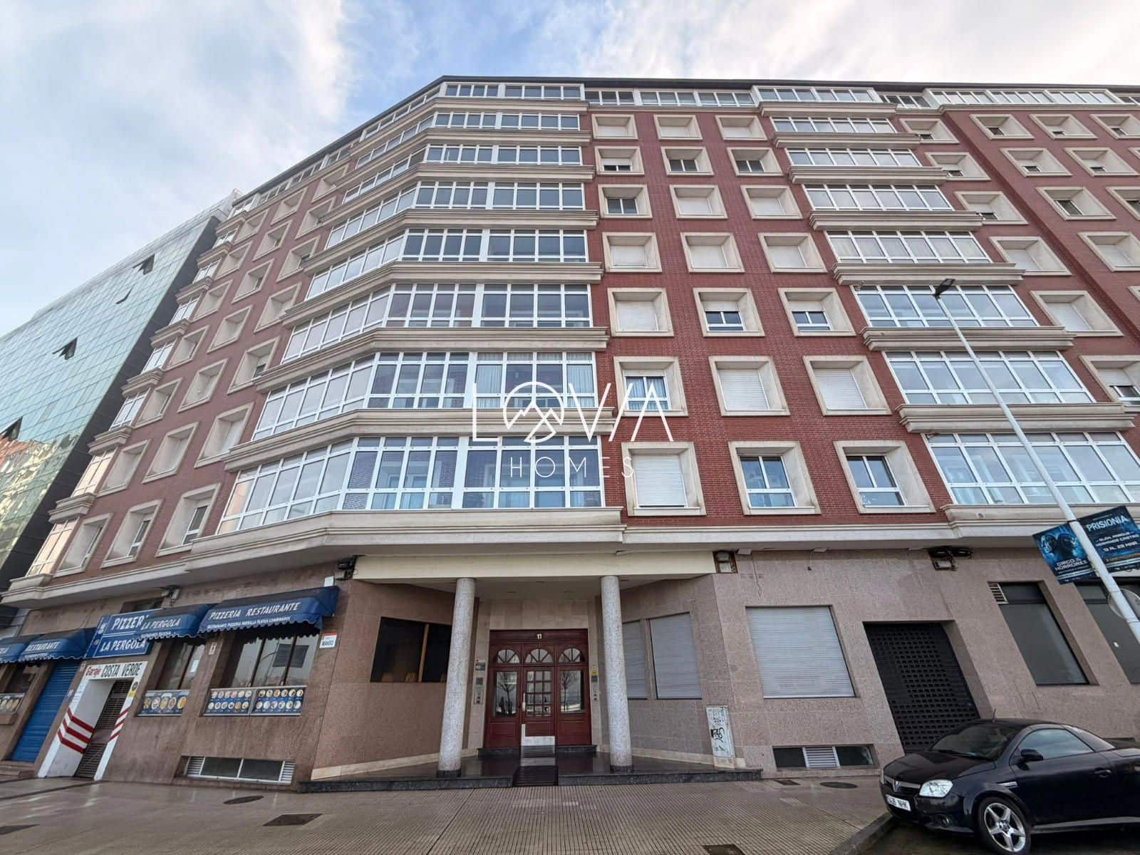 Piso de 4 habitaciones en Gijón en venta - 650.000 € (Ref: 9628155)