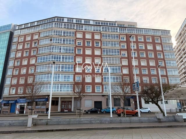 Piso de 4 habitaciones en Gijón en venta - 650.000 € (Ref: 9628155)