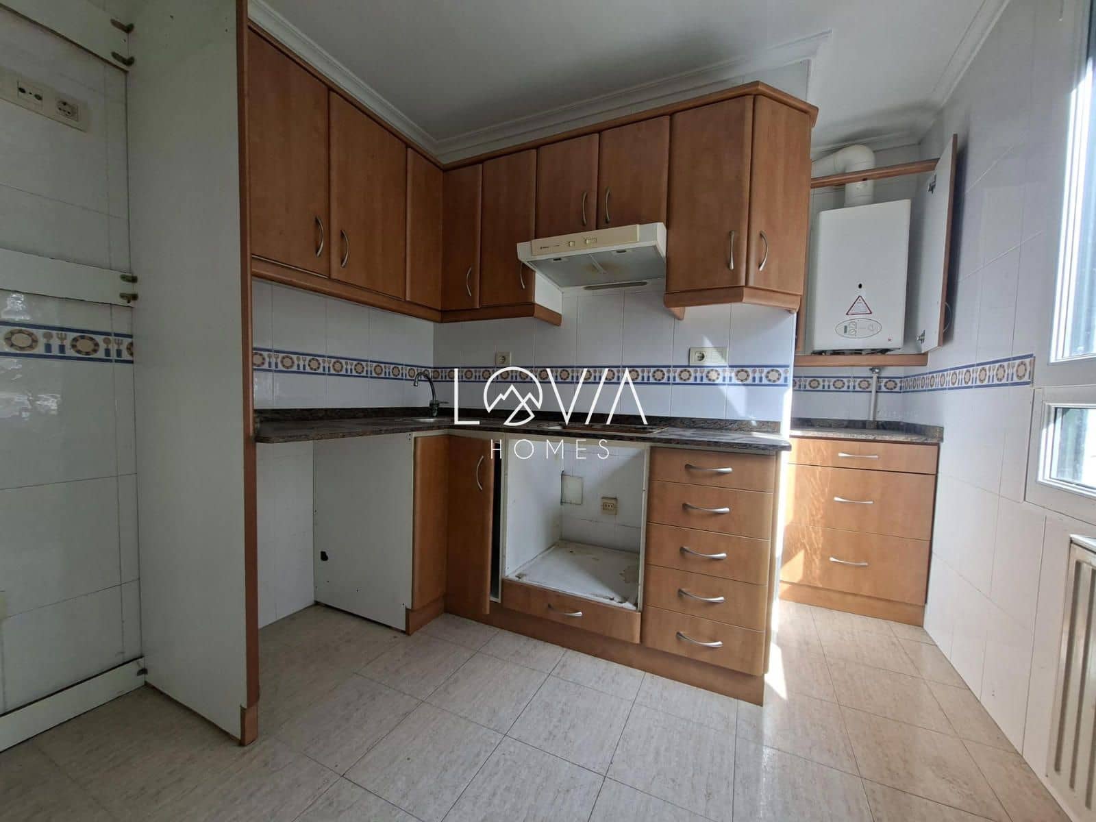 3 slaapkamer Flat te koop in Mieres - € 125.000 (Ref: 9632660)