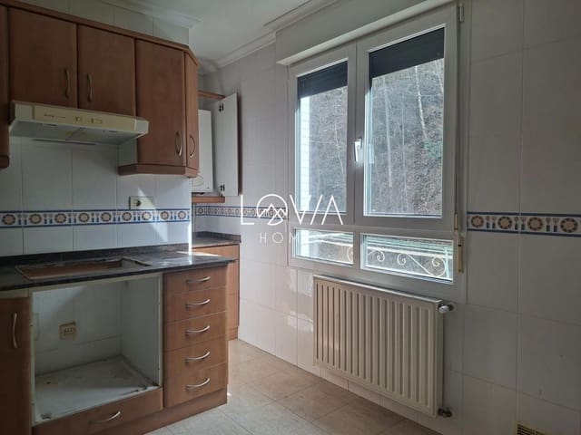 Piso de 2 habitaciones en Mieres en venta - 125.000 € (Ref: 9632660)