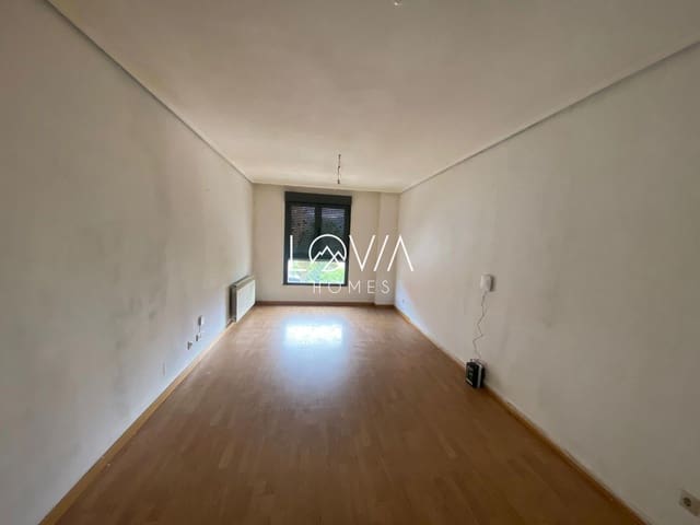 2 Zimmer Wohnung zu verkaufen in Ponferrada mit Garage - 85.000 € (Ref: 9642429)